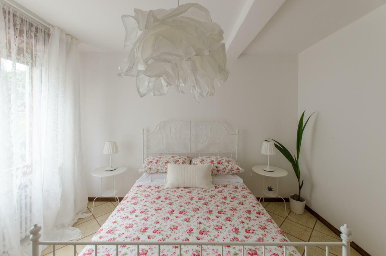Ferienwohnung Casa Marisa Sirmione Exterior foto